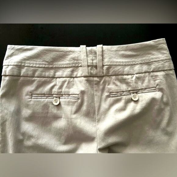 The LIMITED ‘Exact Stretch’ Beige Capri Pants size 0 (NWOT) - Picture 5 of 8